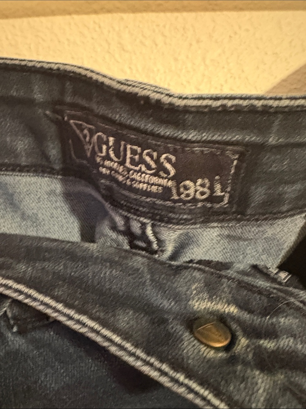 Guess Classic Dark Blue Women's Skinny Jeans - Picture 2 of 5